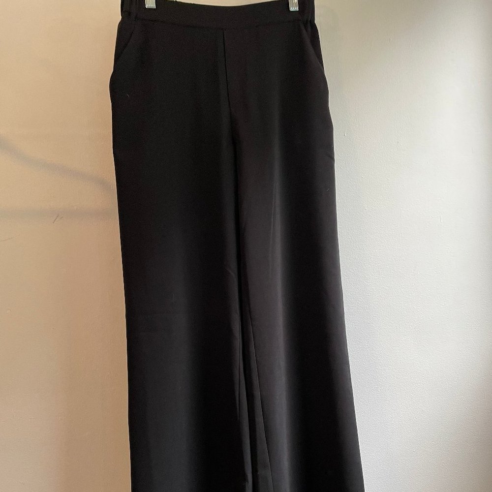 Brand New Banana Republic Logan Fit 4L